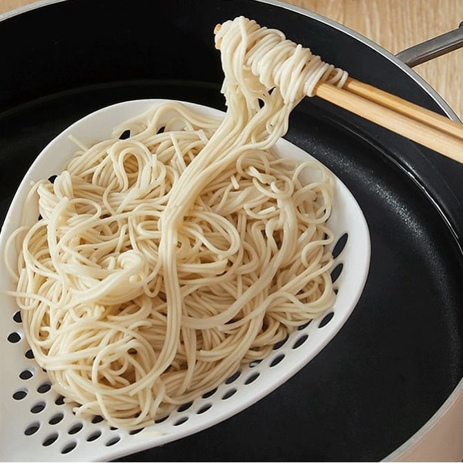 (COD)sendok mie//saringan mie sup mie tirisan rebusan sayuran daging//peratan masak dapur