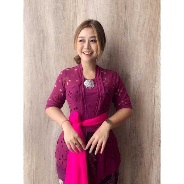 SALE Kebaya Jadi sutra crepe Syahrini M L XL XXL-Ungu Berry