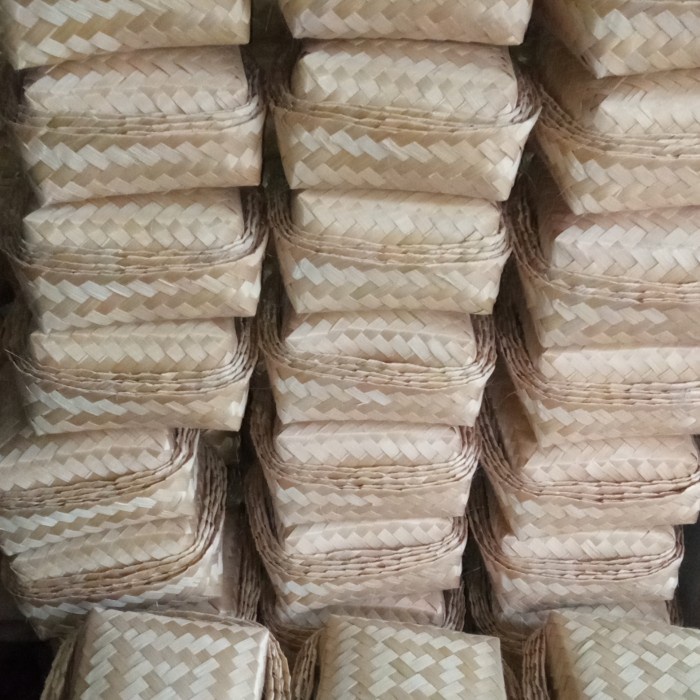 

[ Halodul ] besek bambu 20x20