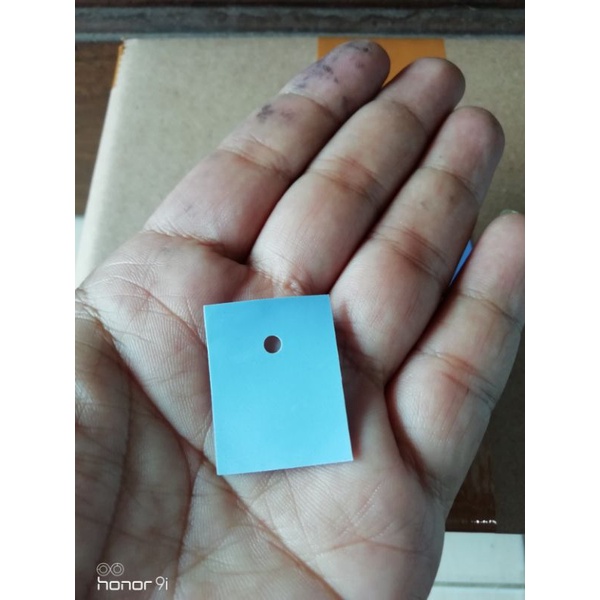 ISOLATOR KARET BIRU TRANSISTOR TOSHIBA C5200 MODEL KARET