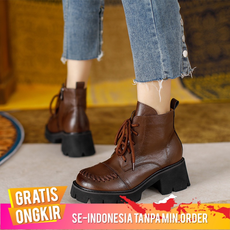 Sepatu Wanita Platform Martin Boots Fashion Wanita  Keren 2022 Retro fashion Sepatu Bot Pendek Belud