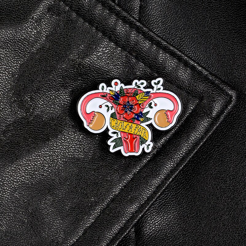 Bros Pin Enamel Desain Bunga Uterus Feminis Untuk Kerah Kemeja Ransel