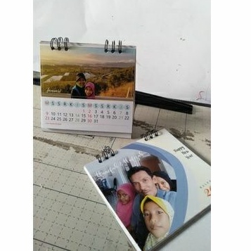 

kalender meja