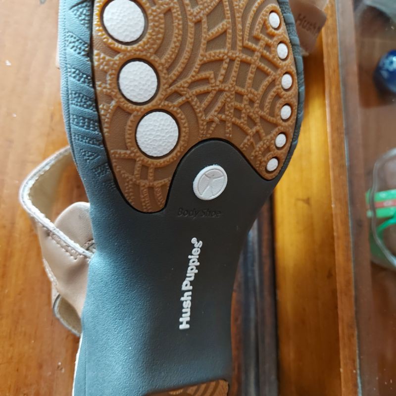 Sepatu Sandal Wanita Hush Puppies