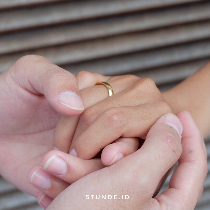 Cincin Titanium Gold - Pria Wanita