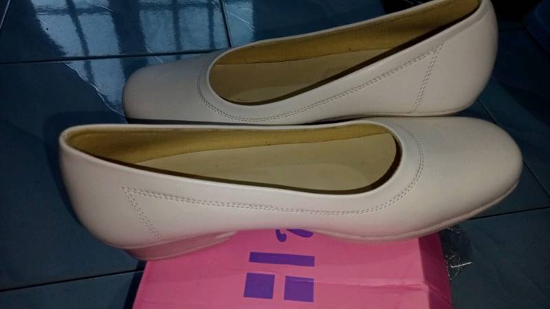 Sepatu Formal Wanita - Sepatu Pantofel Cewek Kulit Putih 36-41 - Sepatu Suster-perawat Murah
