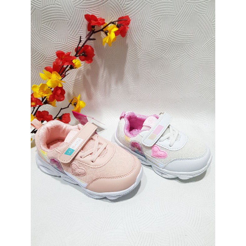 DANS SEPATU ANAK BERLAMPU-LISHAN