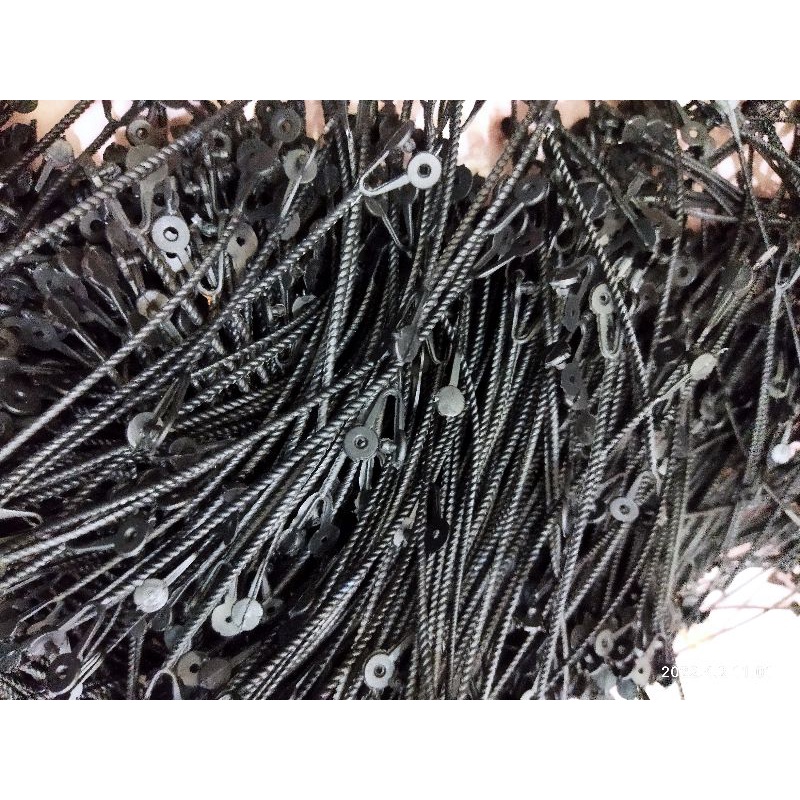 

[Isi 100Pcs] Tali Plintir / Tali Tenteng / Tali Jinjing / Tali Sandal Souvenir Tali Hitam Untuk Camilan Panjang 17Cm