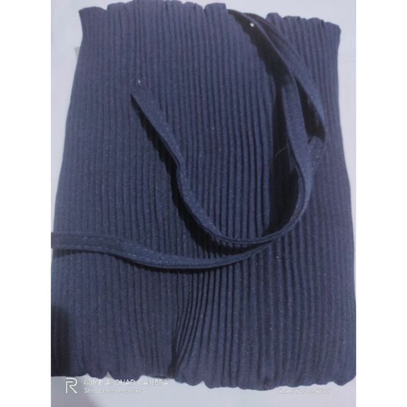 PROMO JILBAB INSTAN BERGO PLISKET LIDI/JILBAB PLISKET MARYAM 70x80-Navy