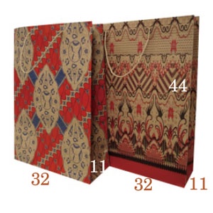 

Tas Paperbag Motif Event Pesta Wedding