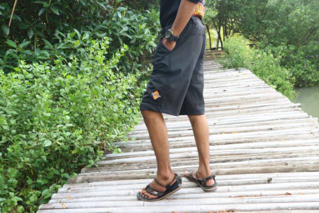 Celana Gunung Ultralight Pendek Nomaden Vertical Quickdry
