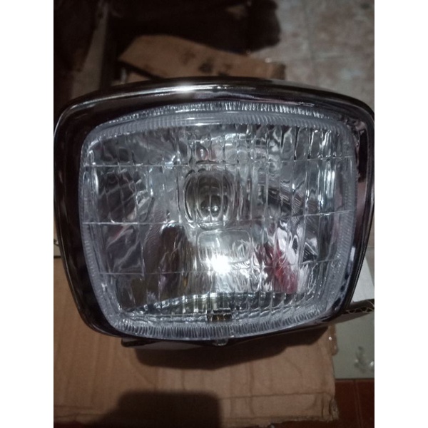 reflektor lampu depan v80