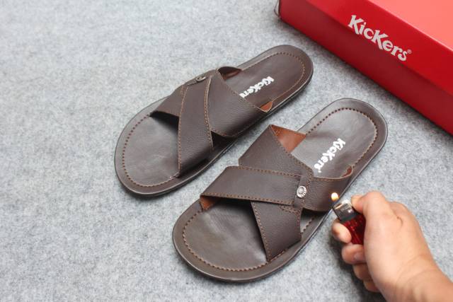 SANDAL PRIA SLIDE KULIT PU WARNA HITAM BRAVELEY