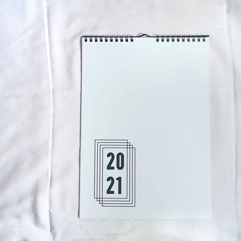 

KALENDER 2021 - NIRMALA - 003