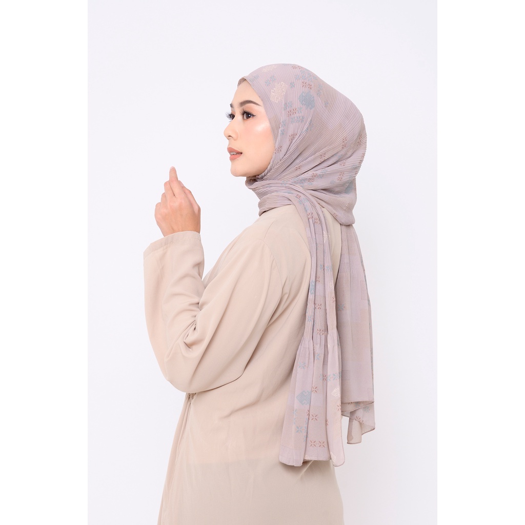 ZM Zaskia Mecca - Aili Sepia Pashmina Plisket - Jelita Indonesia - Edisi Toraja-4
