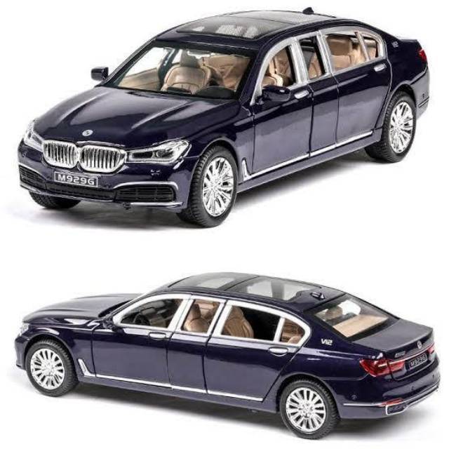 Diecast Mobil 1:24 Bmw 760Li M929G Pull Back Berjalan Nyala Lampu Suara