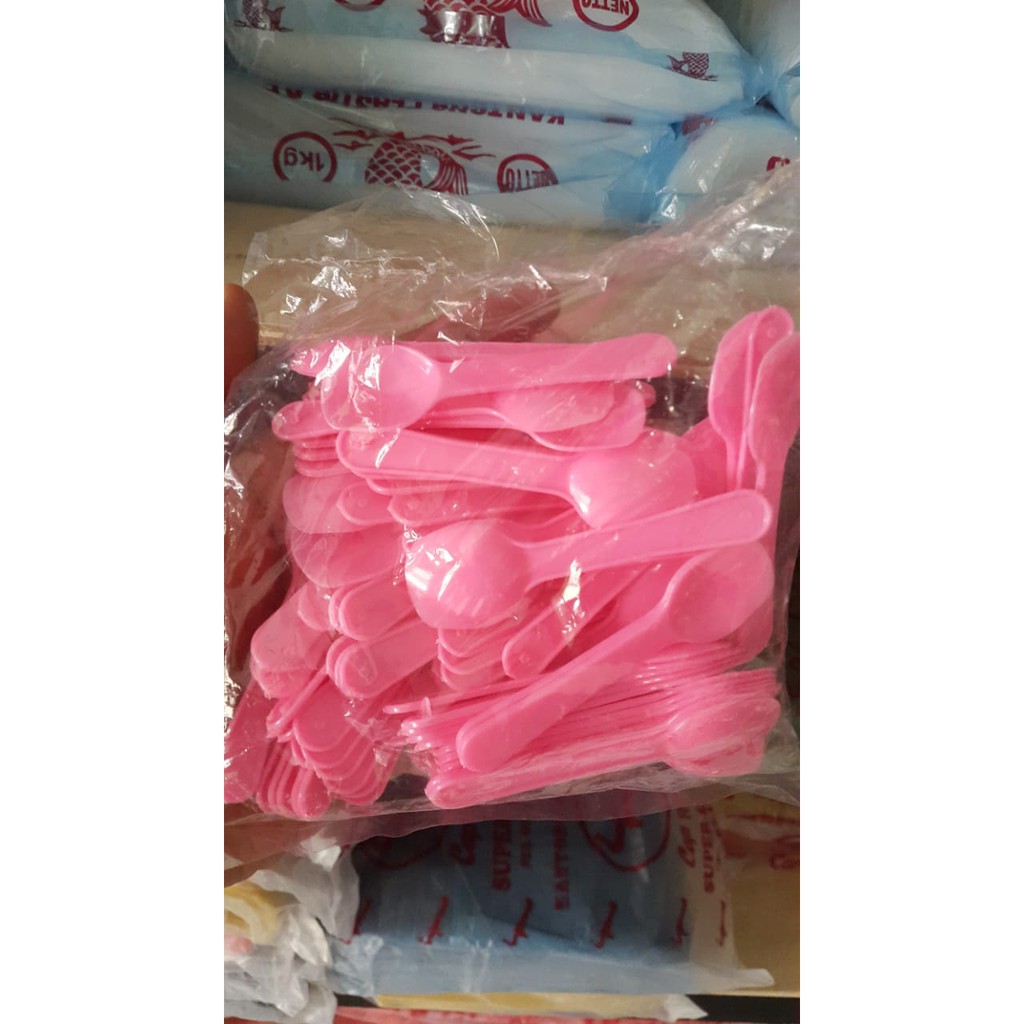 

Sendok Es Krim Warna