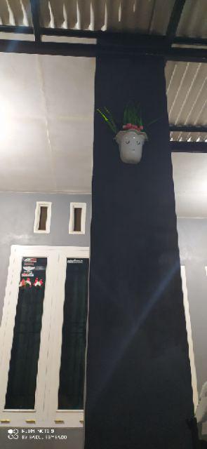 Set Bunga Plastik Palsu Artificial Dengan Pot Kayu Kotak Putih Dinding