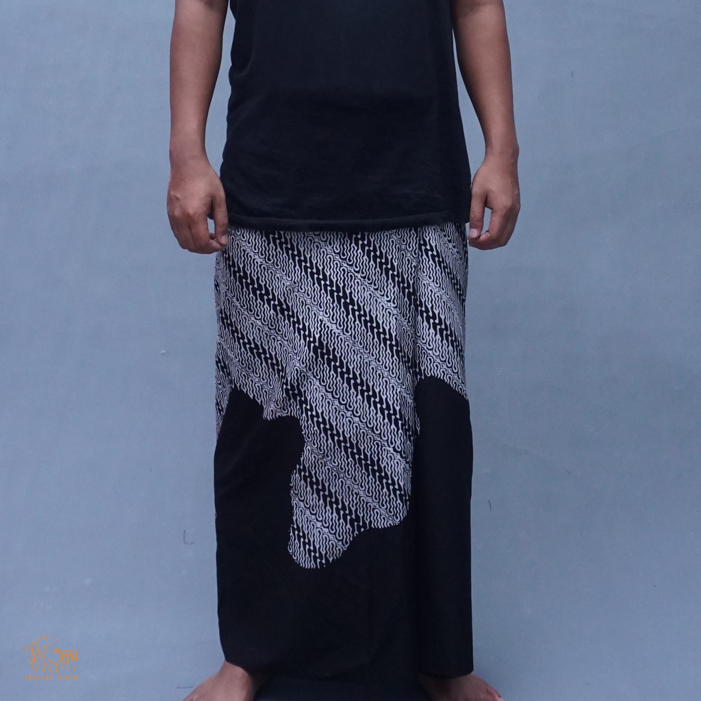 SARUNG KANJENG| SARUNG BATIK MOTIF PARANG LAWASAN RETRO KELENGAN