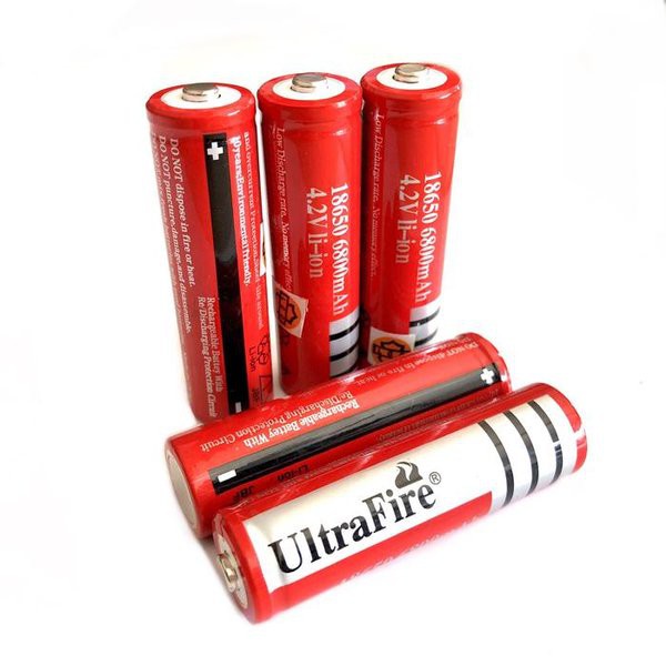 Baterai Cas 18650 / Baterai Yang Dapat Di Isi Ulang / Baterai UltraFire  3.7V Li-ion Serbaguna