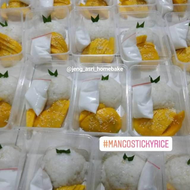 

Mango sticky rice / ketan mangga