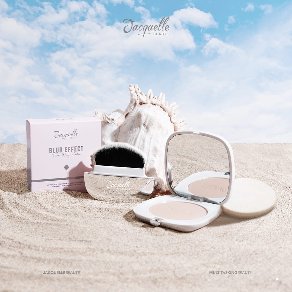 Jacquelle Blur Effect Two Way Cake - TWC with Skincare Benefit PROMO / Jacquelle Blur Effect Two Way Cake with Skincare Benefit / Jacquelle Blur Effect Two Way Cake SALE