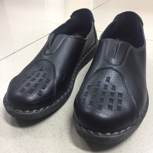 Reprice Preloved Rohde Hitam size 38