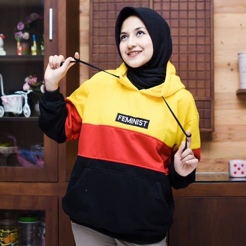 pro Collection - Feminist Hoodie - Hoodie Wanita-2