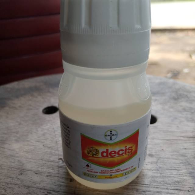 Pupuk obat hama Decis