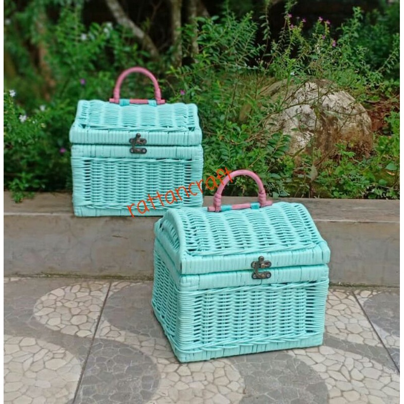 Rotan Peti harta karun / Box Treasure Rotan / Rotan Hampers Murah