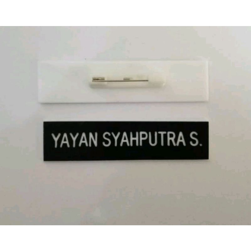 

Papan nama peniti#name tag peniti