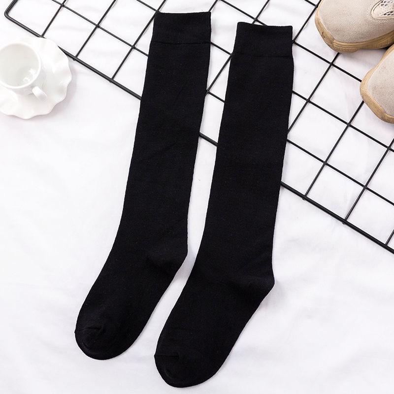 Kaos Kaki Cewek Panjang Selutut  Kaos Kaki Gaya Jepang korea  Kaos Kaki Muslimah Calf Socks Polos-Black