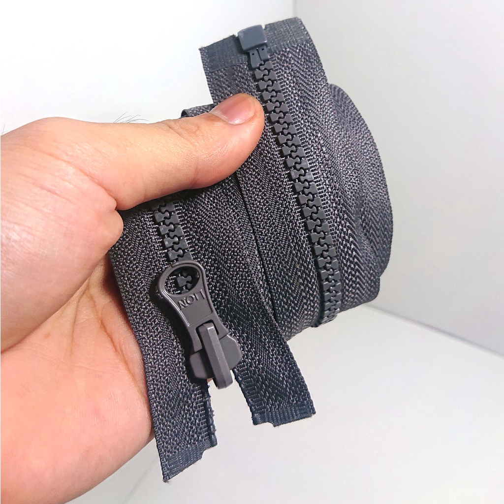 RESLETING JAKET VISLON LION PANJANG 40 CM / 16 INCI