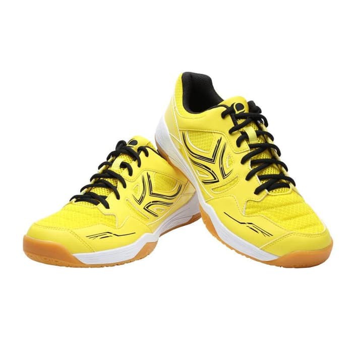 Sepatu badminton shoes yellow Artengo