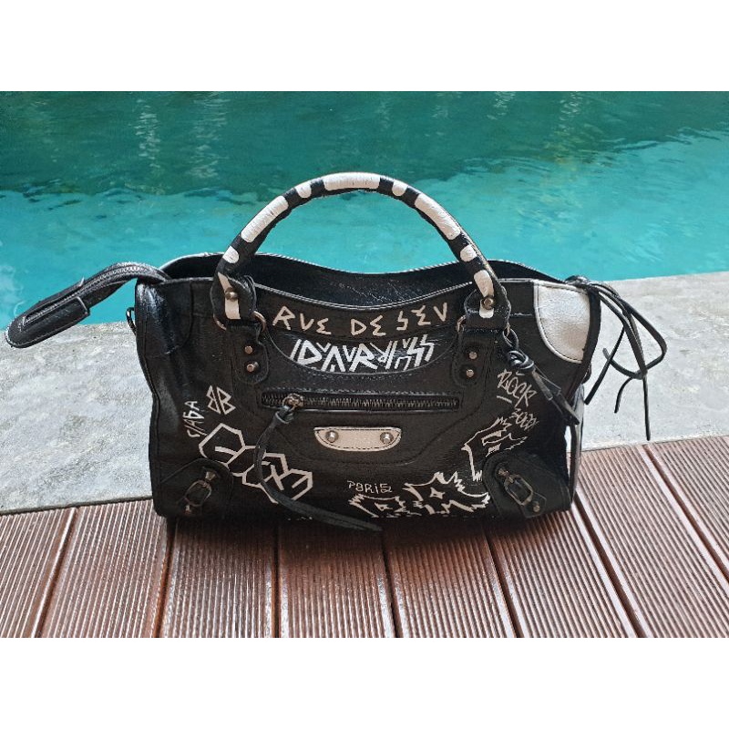 preloved tas ala balenciaga graffiti