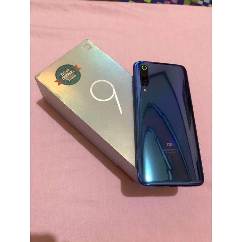 xiaumi Mi 9.snapdragon 855. 6/64 gb.second mulus.likenew