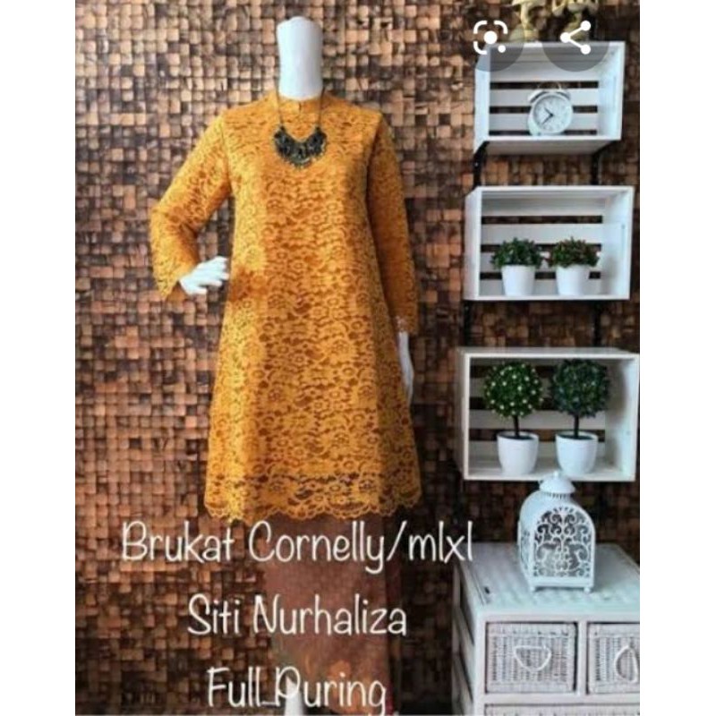 Brukat Cornely KAMARI
