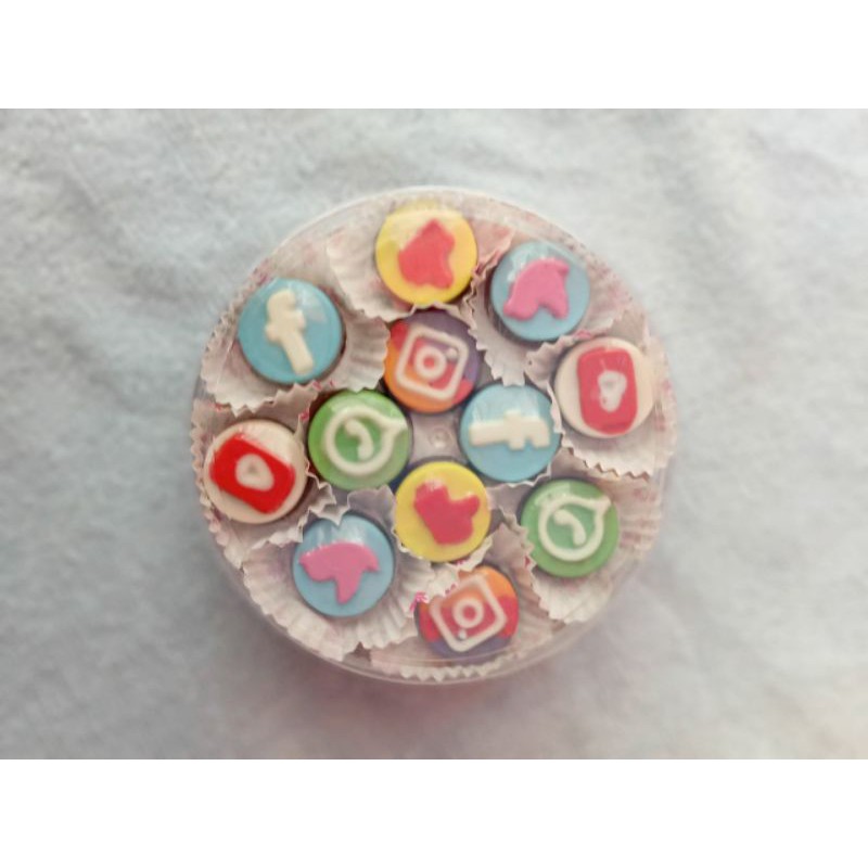 

coklat karakter huruf Abjad & karakter applikasi