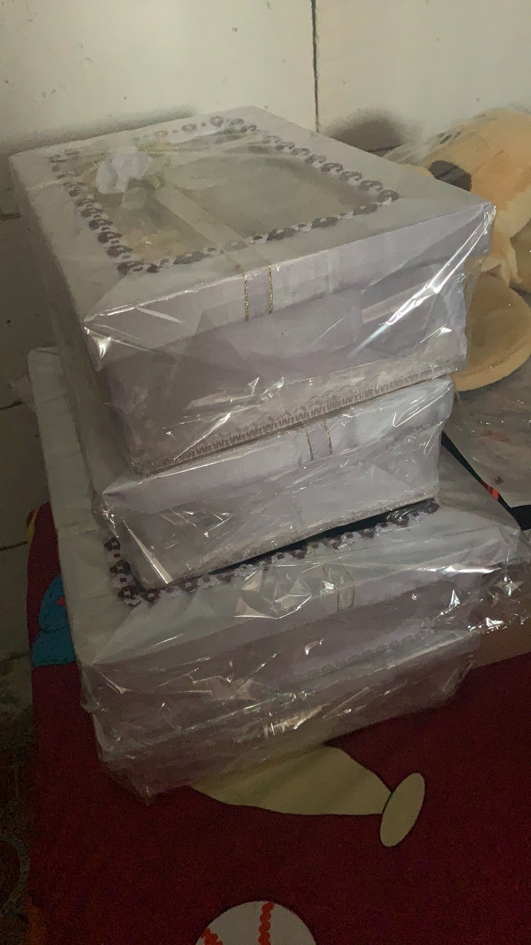 Kotak Hantaran Plus Tutup Bahan Satin Uk M