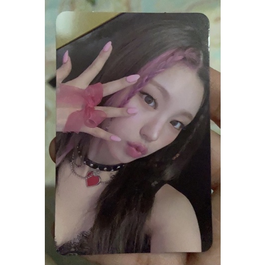 photocard pc yeji itzy special edition photobook crazy in love selfie se pb cil