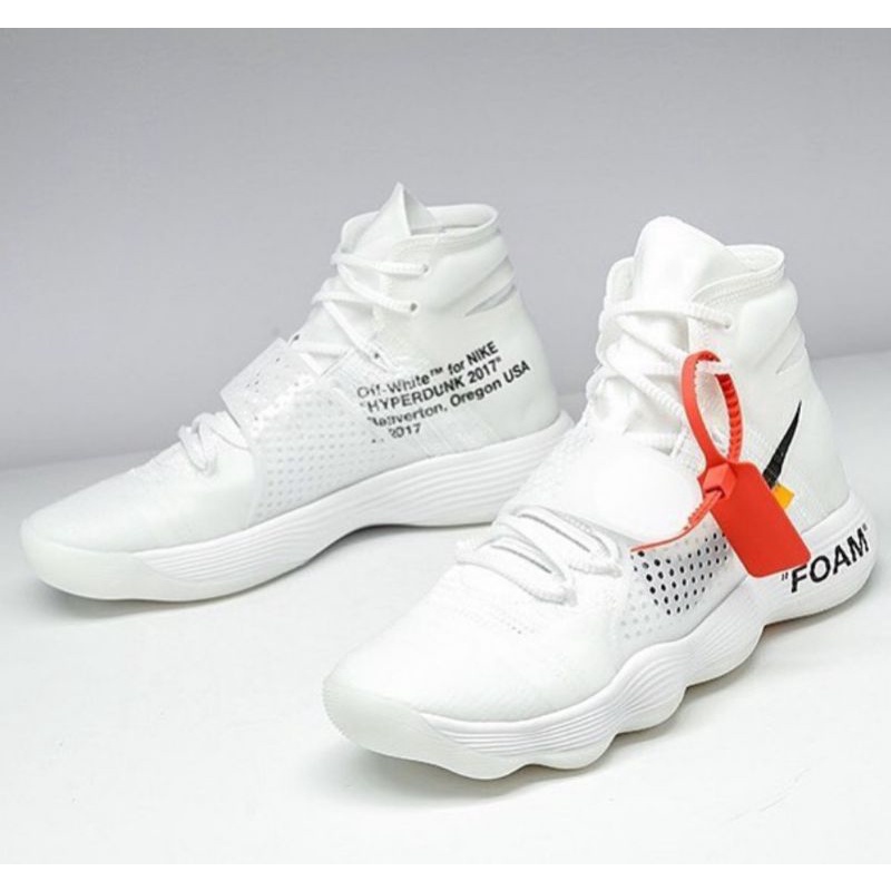 hyper dunks white