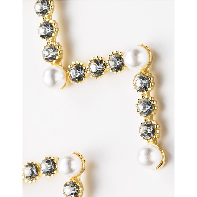 LRC Anting Tusuk Fashion Gold Right Angle Curved Diamonds With Pearl Geometric Earrings F89116