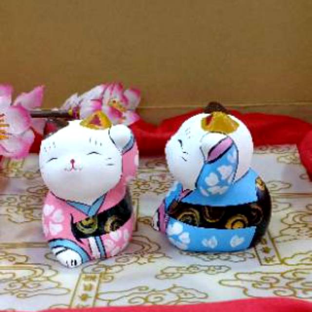 Pajangan Lucky cat semen putih/ hiasan mobil / pajangan kucing  keberuntungan mini /souvenir