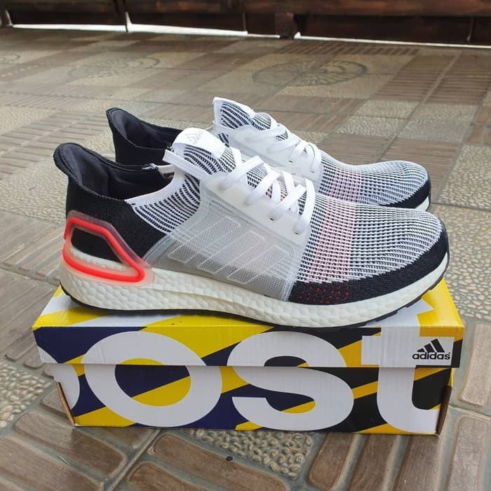 sepatu running adidas ultra boost
