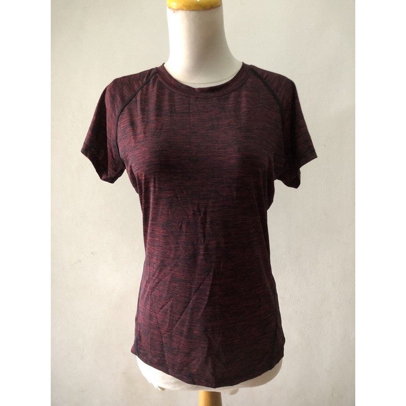 Kaos Olahraga Wanita Dry Fit