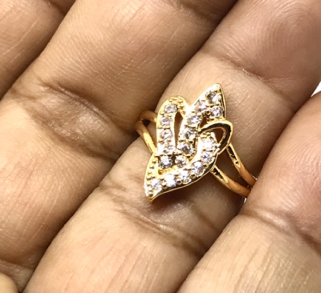 Cincin wanita // cincin permata //cincin lapis emas //cincin replika berlian //cincin