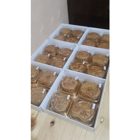 

kue bulan harga satuan