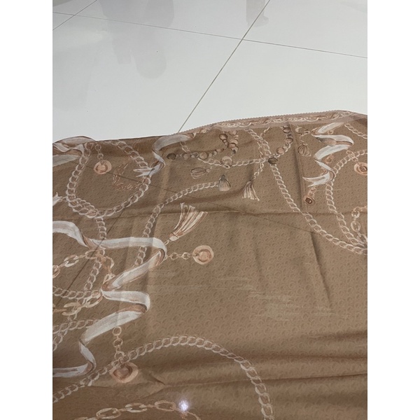 preloved chain series buttonscarves sesame