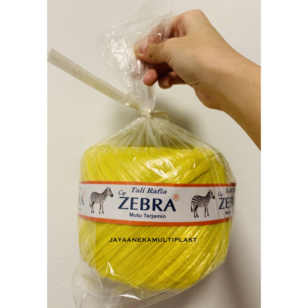 

TALI RAFIA SUPER WARNA KUNING MERK ZEBRA 1 KG