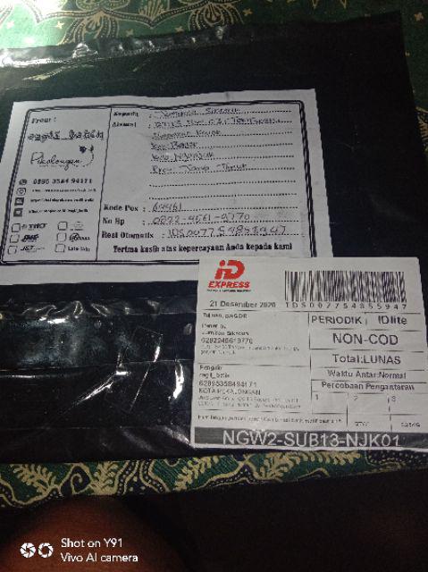 Hem Lengan Pendek Bordir Kombinasi Batik Motif Daun Sirih